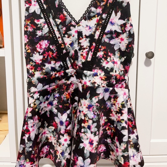 BeBe - Picture 2 of 6